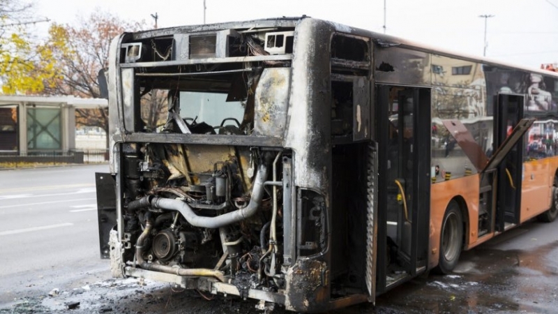 Автобус от градския транспорт в София се самозапали Инцидентът е