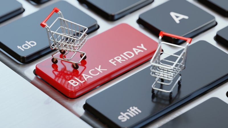 Черният петък наближава Мнозина вече зареждат кредитните карти батериите на