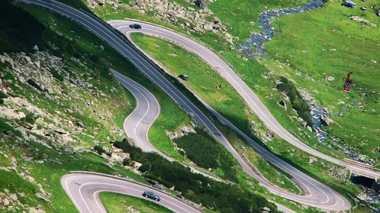 І МЕТЕОРОЛОГИЧНА ОБСТАНОВКА През нощта ще бъде предимно ясно и