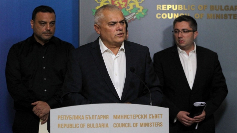 Тримата министри на които премиерът Борисов поиска оставки във връзка