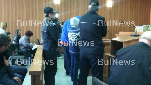 Ново развитие с Дупнишката каса, завлякла с милиони стотици хора