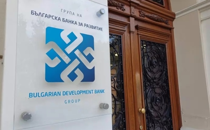 Опозицията иска да озапти наливането на милиарди в държавни фирми