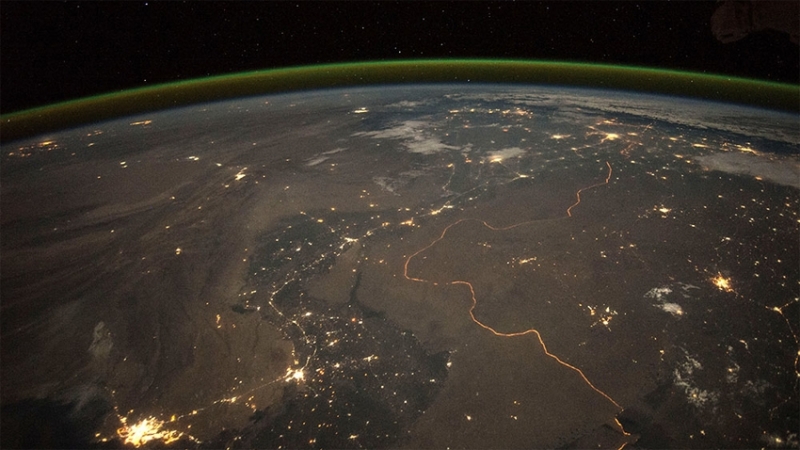 Тази вечер милиони хора от целия свят символично ще угасят