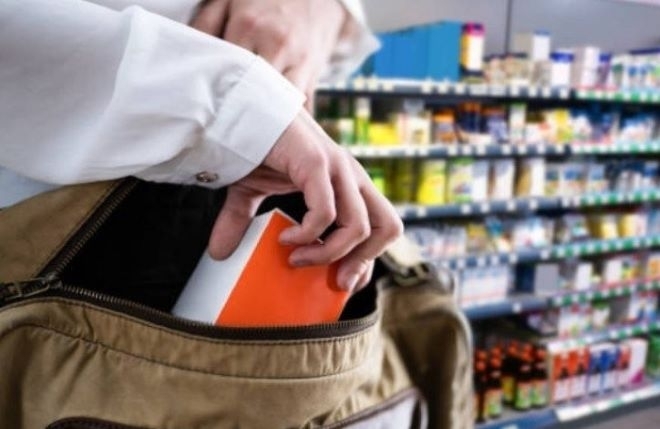 Баба взе хранителни продукти от магазин в Козлодуй и си