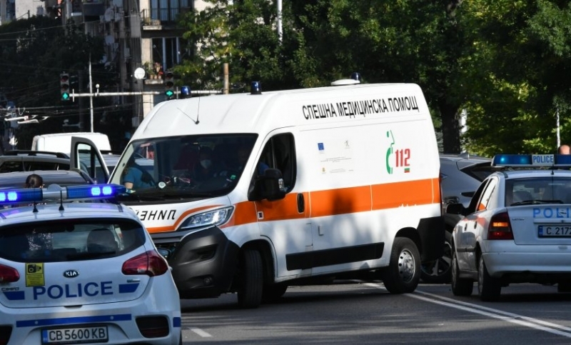 51 годишна пешеходка е блъсната от лек автомобил в Търговище съобщиха