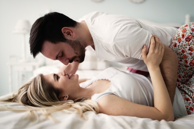 Навън е студено вкъщи е топло а половинката ни чака