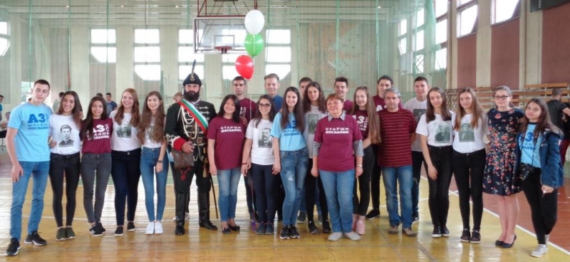 Учениците от XI е клас на ППМГ Акад Иван Ценов