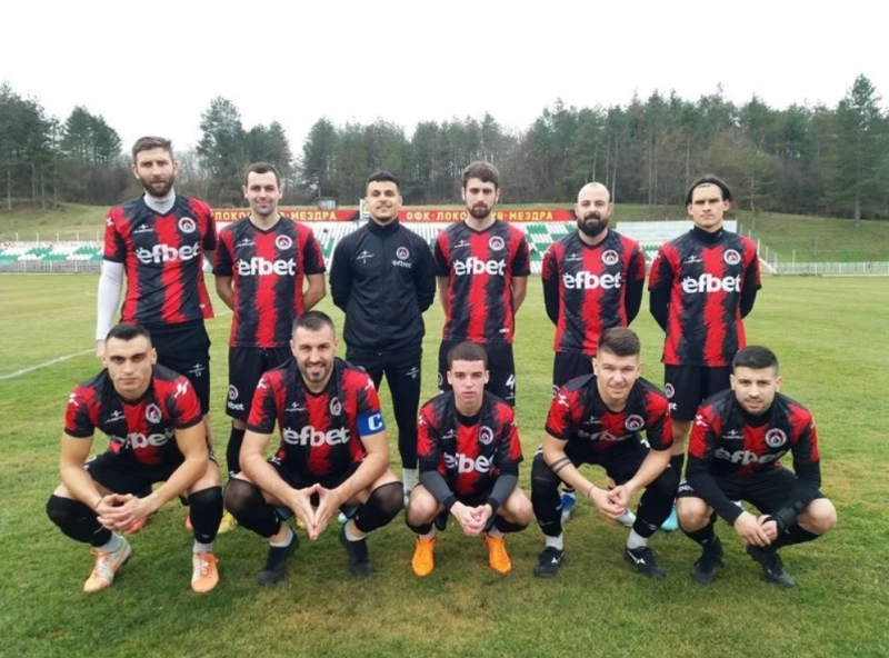 Служебна победа с 3:0 за "Локомотив" /Мездра/ срещу "Боруна" /Царева ливада/