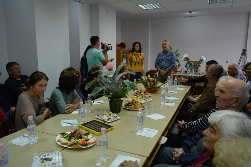 В навечерието на 5 октомври Международния ден на учителя