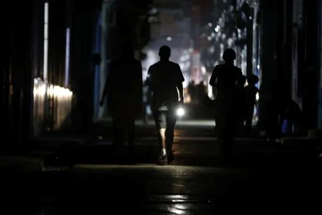 Куба възстанови националната електропреносна мрежа /снимки/