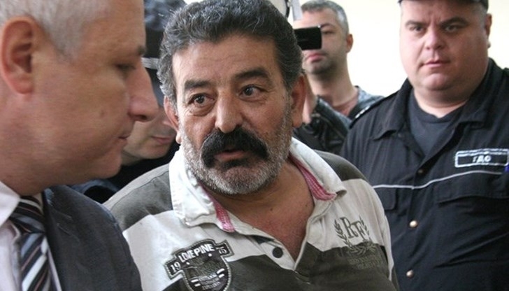 Кипърският фермер Димитракис Пирилис излиза от ареста срещу 10 000