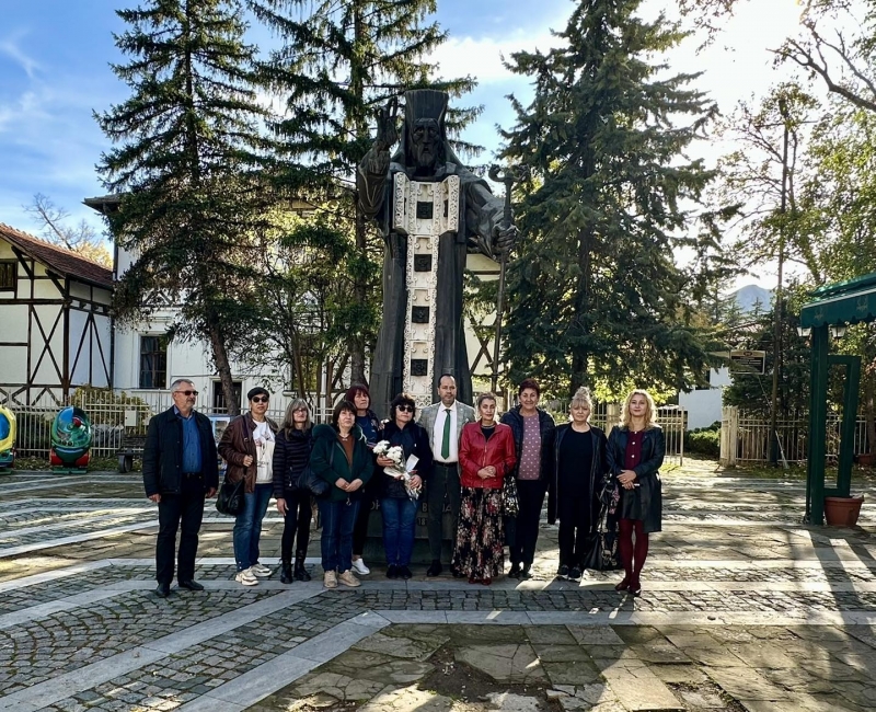 Враца поставя паметни знаци на своите будители: Началото е барелеф на Димитраки Хаджитошин