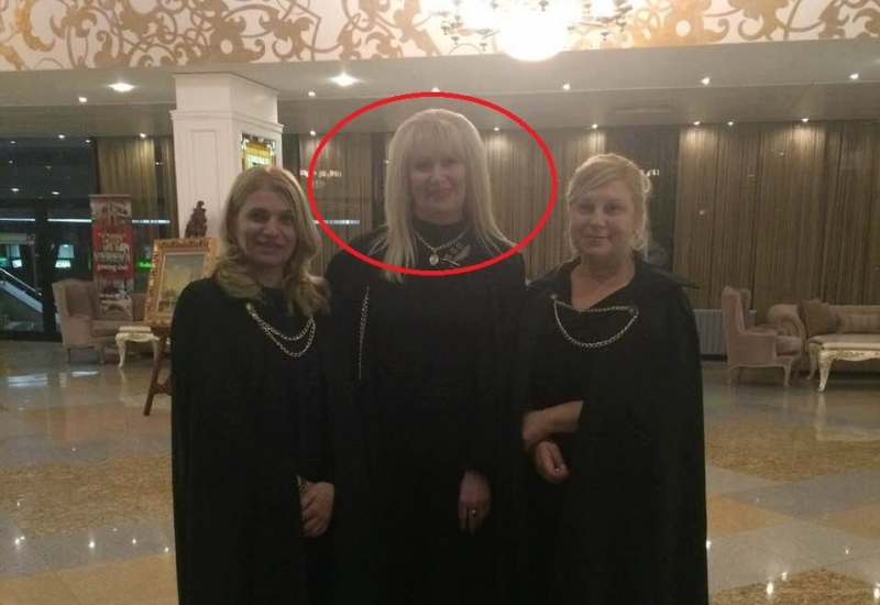 Затъналата в дългове врачанка Виолета Лакова отново скандализира социалните мрежи