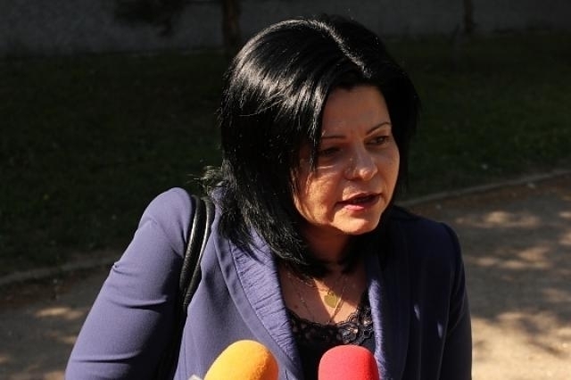 Лидерът на БСП във Враца Цветелина Дамяновска отрича частен съдебен