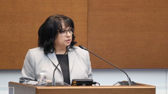 Министър Петкова изиска спешно информация от всички разпоредители с бюджет