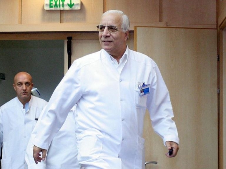 Дни след смъртта на известния кардиолог проф Александър Чирков почина племенницата