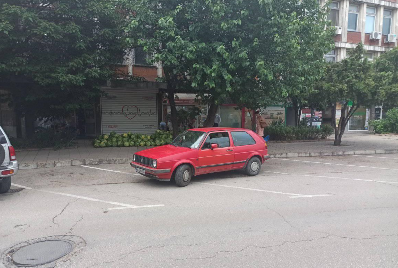 Поредното нагло и некадърно паркиране вбеси видинчани а от институциите