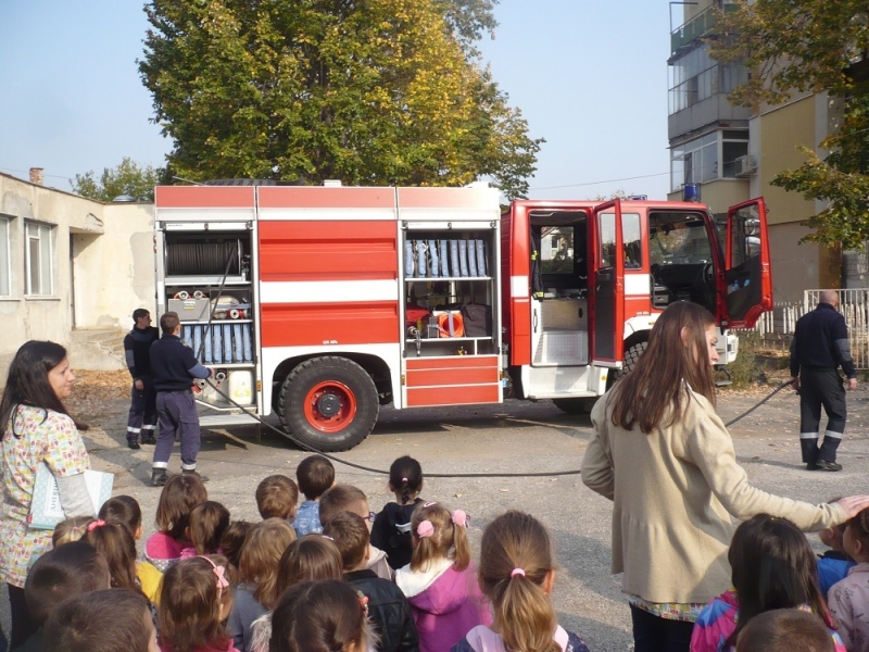 Множество разнообразни инициативи подготвя Регионална дирекция Пожарна безопасност и защита