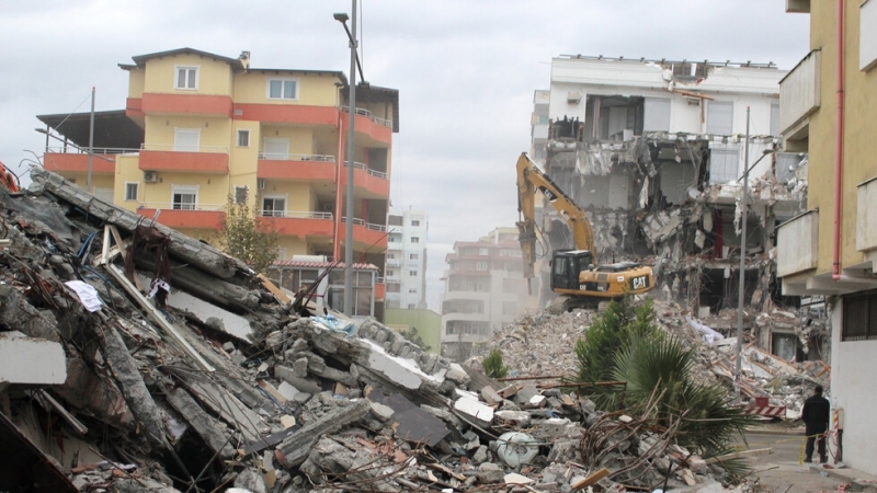 След като серия от мощни земетресения удари Турция, експерти дадоха