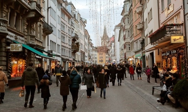 Швейцарският президент Дорис Лойтхард каза че би било полезно да