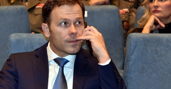 Министърът на финансите на Сърбия Синиша Мали е преписал части