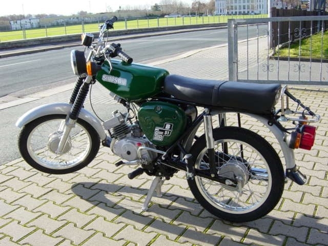 РњРѕС‚РѕС†РёРєР» s 51 Simson s51