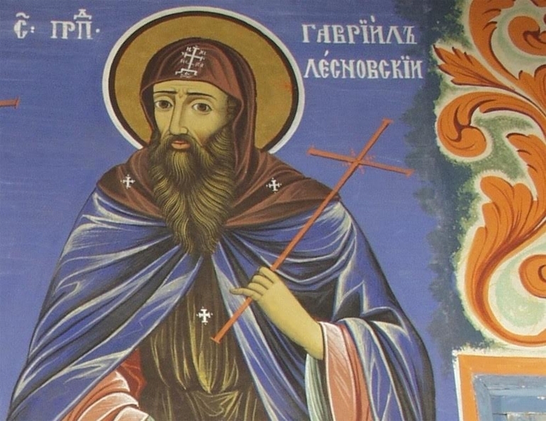 Църквата почита днес свети Гавриил Лесновски един от тримата велики