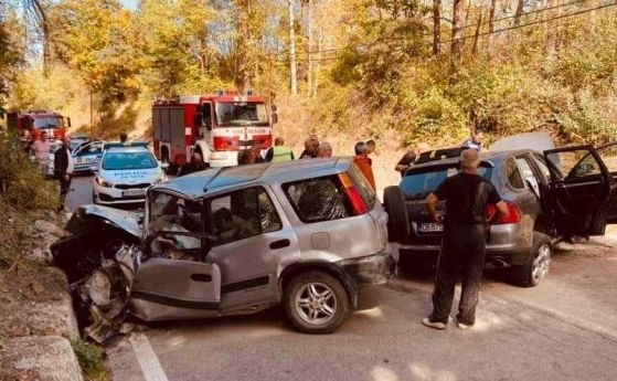 Тежка катастрофа край Симитли взе жертва Загинала е една жена
