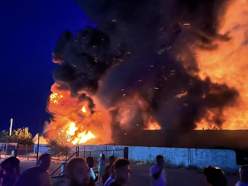 Гореща нощ! Пожар вилня в склад във Видинско, щетите са големи