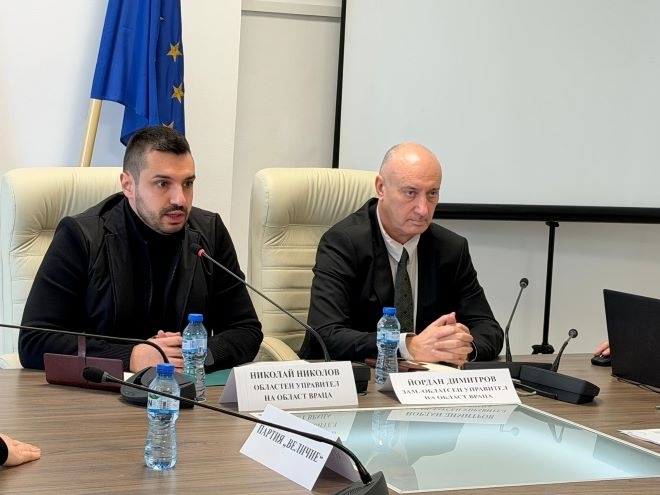 Решение на консултациите: ЦИК ще определи състава на РИК-Враца за предстоящите избори /снимки/