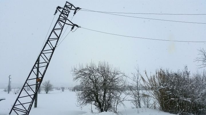 Около 600 домакинства в Западна Сърбия останаха без електричество поради
