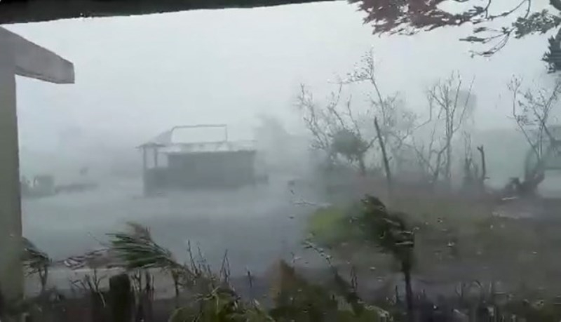 Много квартали на филипинската столица Манила са наводнени след преминаването