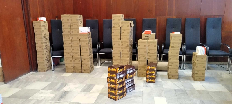 В навечерието на коледно новогодишните празници Община Мездра получи поредното дарение