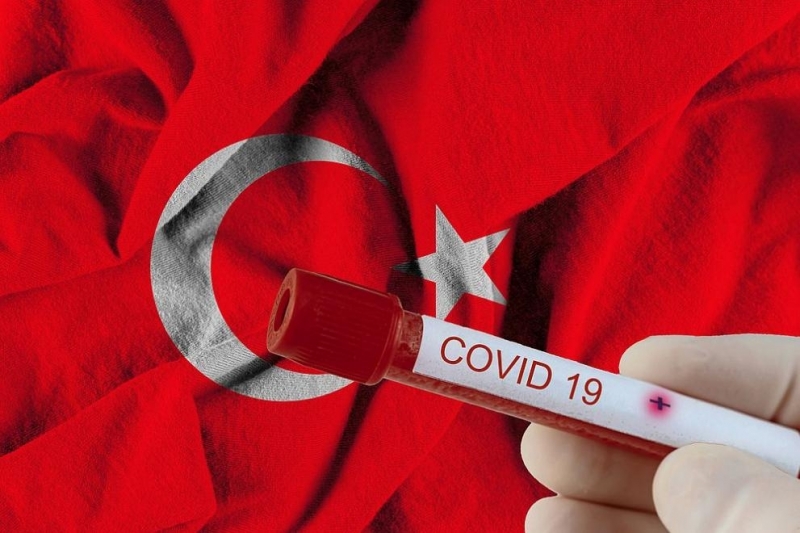 В Турция критично нарастват случаите на заразени и починали от COVID-19