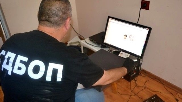 ГДБОП и специализираната прокуратура са ударили група компютърни измамници, действали