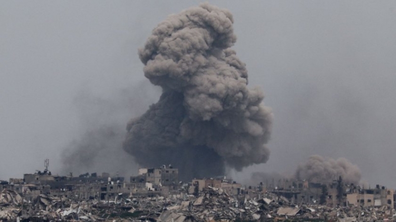 Десетки цели на палестинската  терористична групировка Хамас бяха ударени през