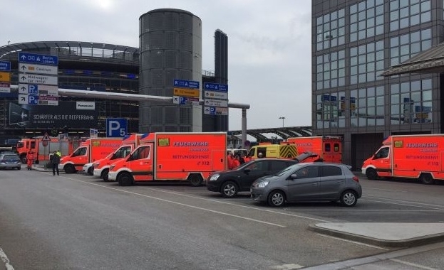 Заради еднодневна стачка на служителите от наземното обслужване на летището