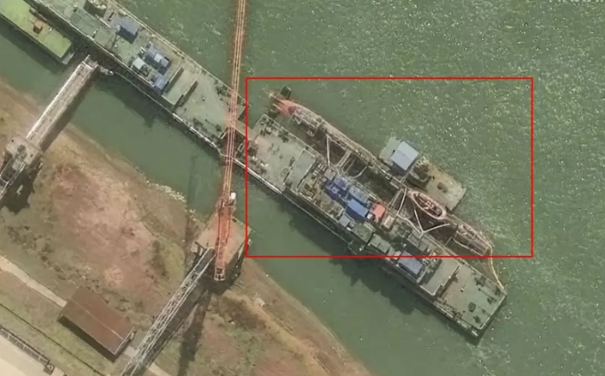 Най новата китайска атомна подводница е потънала в корабостроителница близо до