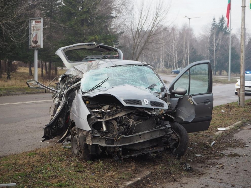 С катастрофа недалеч от Пътна полиция започна последният ден на