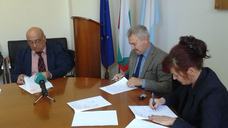 Община Монтана и Топлофикация АД подписаха договор за новия отоплителен сезон