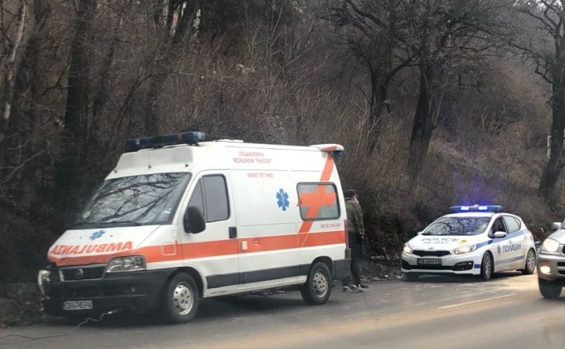 Тежка катастрофа е станала днес на пътя между Симитли и