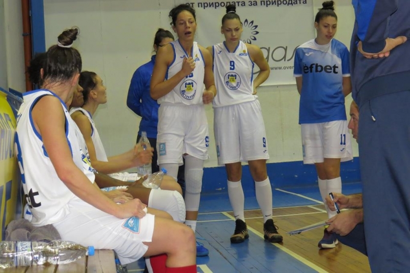 В отложена среща от първия кръг на турнира на баскетболната