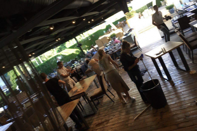 Погром в хитовото столично заведение Бесо предизвика смут и паника