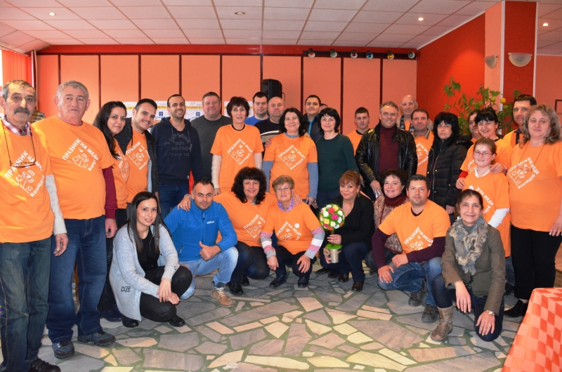 Десетият Празник на меда Козлодуй привлече над 2000 посетители които