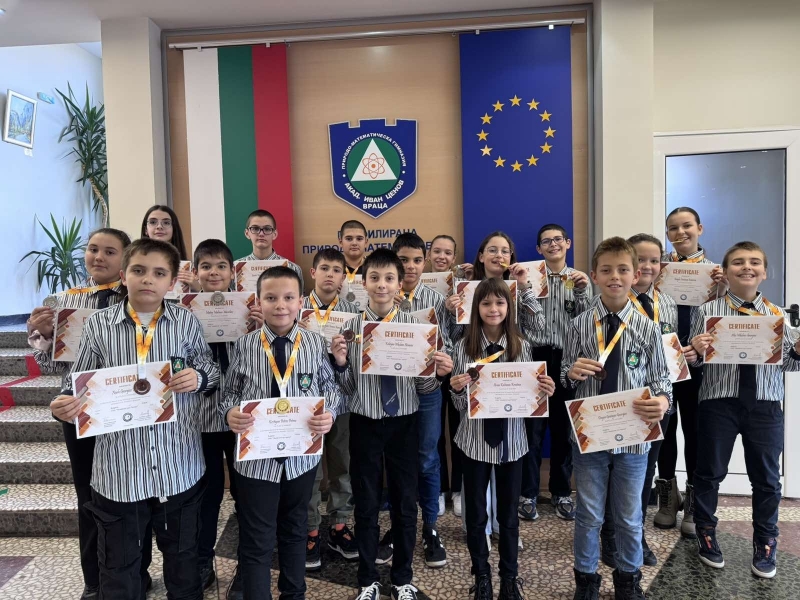 Математиците от ППМГ – Враца с нови успехи от международното състезание /снимки/