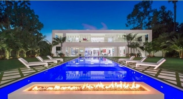 Българин стои зад най скъпата имотна сделка на годината в холивудския