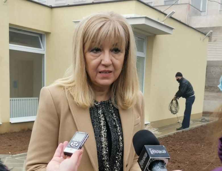 Няма да има кръгови кръстовища по новостроящия се скоростен път