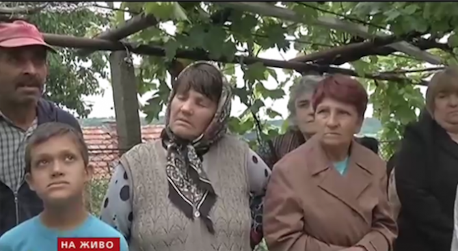 7 членно семейство от Никопол остана без покрив и дом след