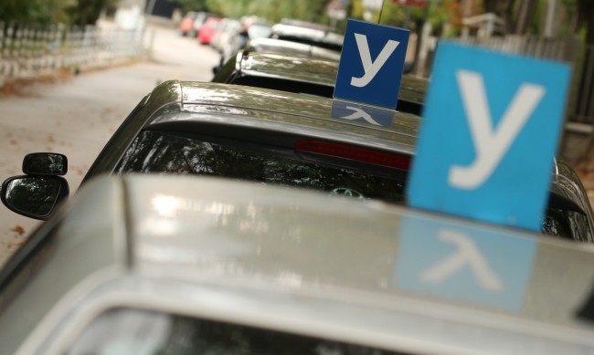 Цената на шофьорските курсове може да стигне 1000 лв до