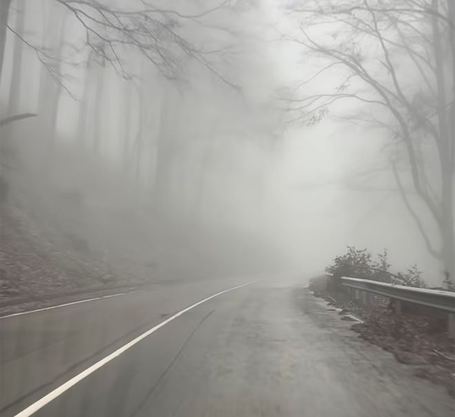 Метеорологичните условия на Петрохан са лоши научи агенция BulNews От часове